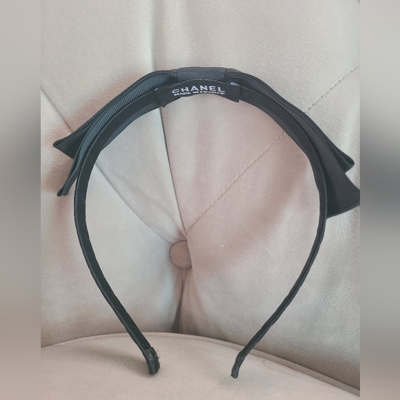 CHANEL Accessories - Chanel black bow headband